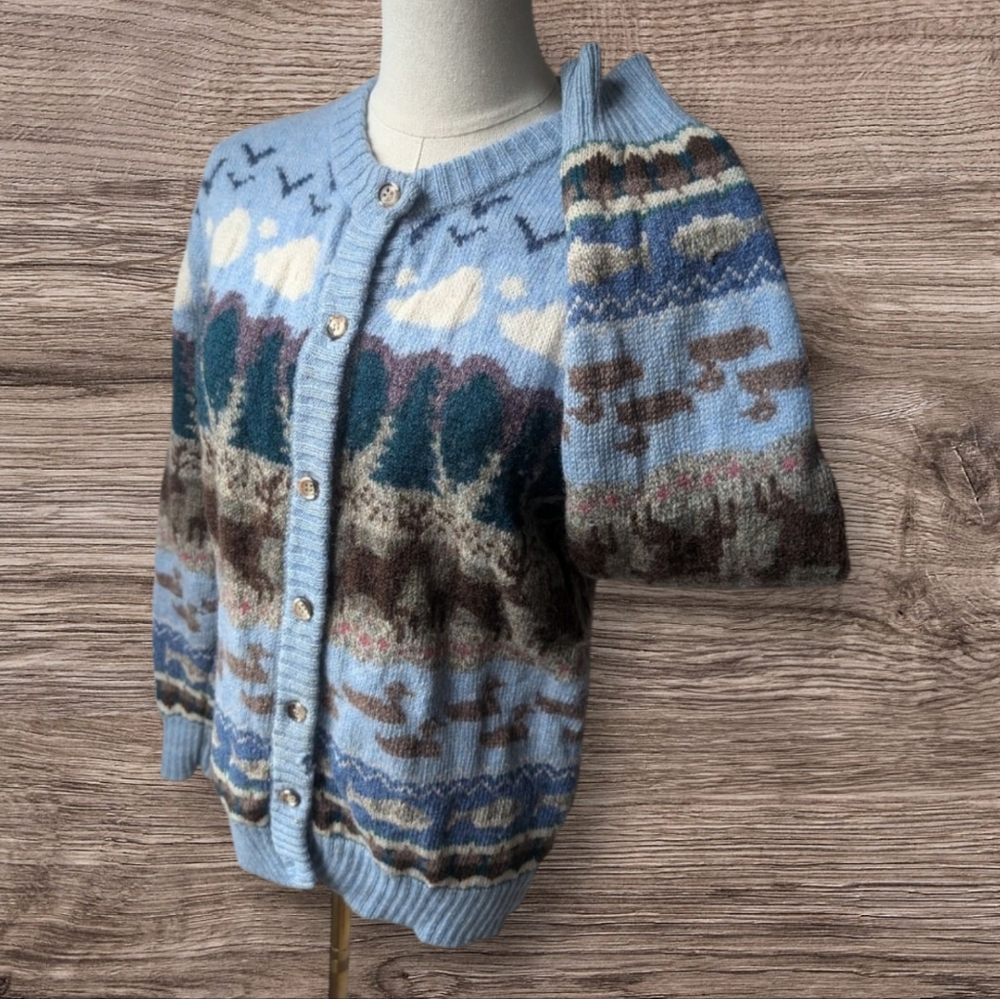 Vintage Orvis Wool Wildlife Ducks Deer Fish Sky Clouds Button Up Sweater